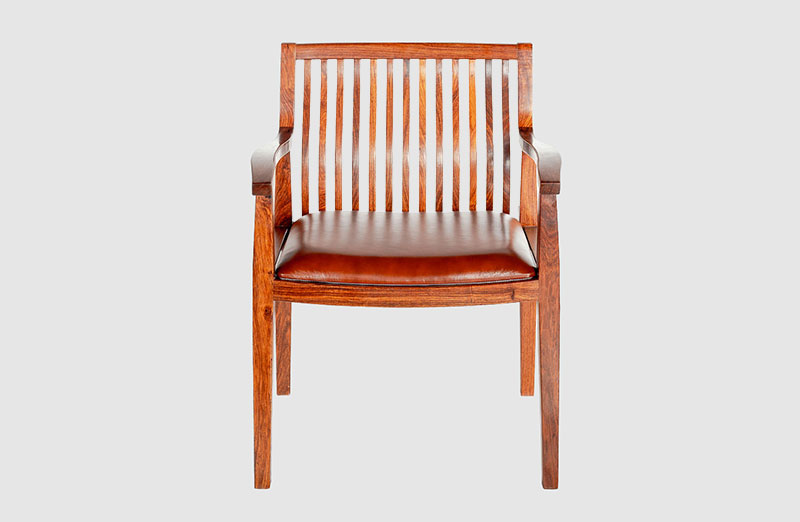 波莲镇中式实木大方椅家具效果图